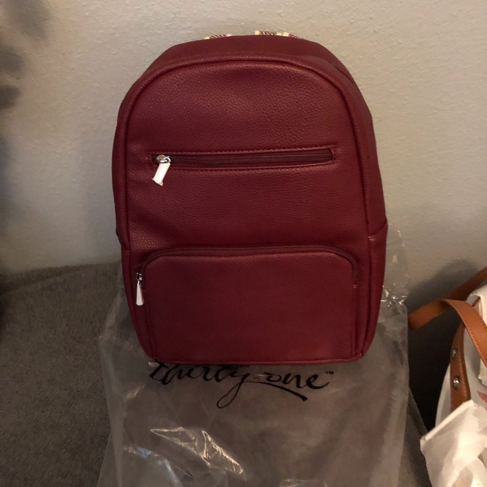 Thirty One Boutique Backpack. Deep Merlot Pebble